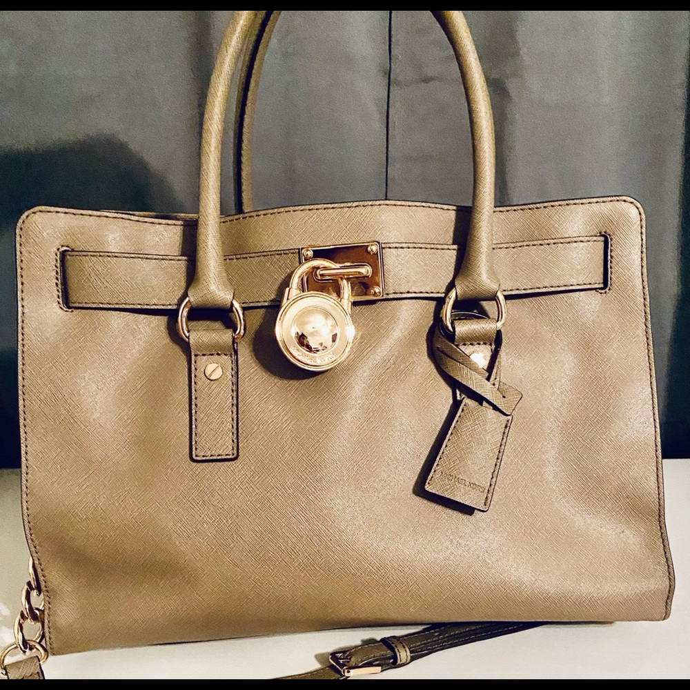 MK tote